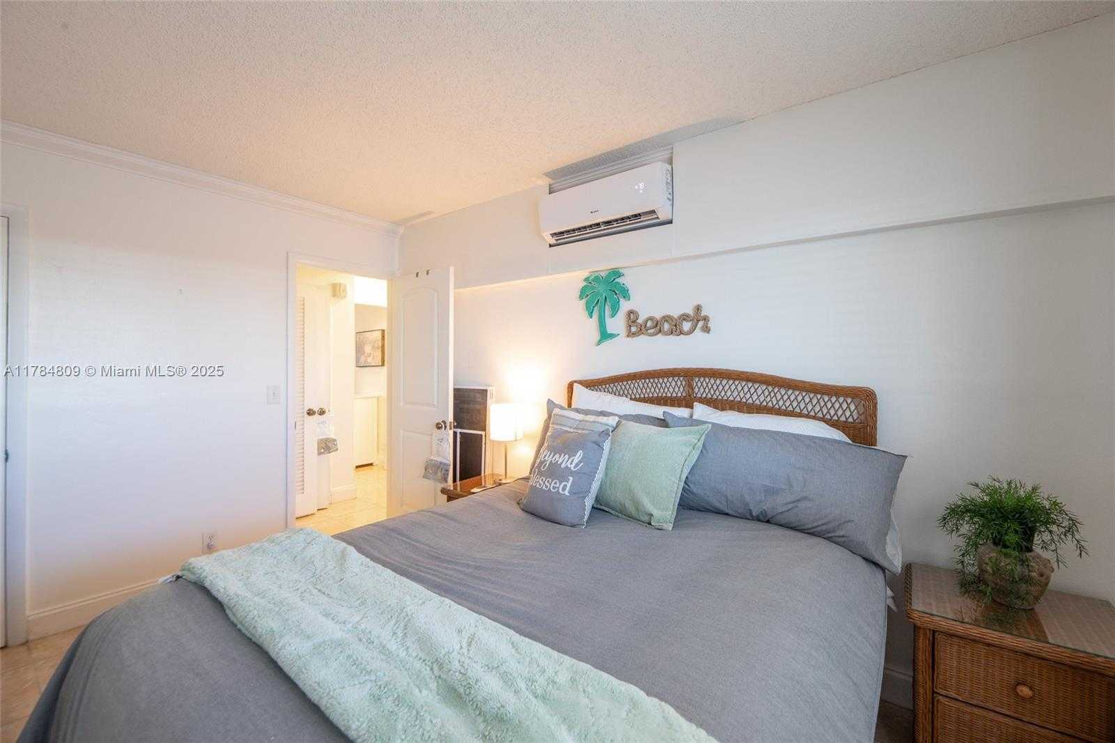 Small Image of 920 SOUTH WEST 10TH TER #12AR, Hallandale Beach Number 15