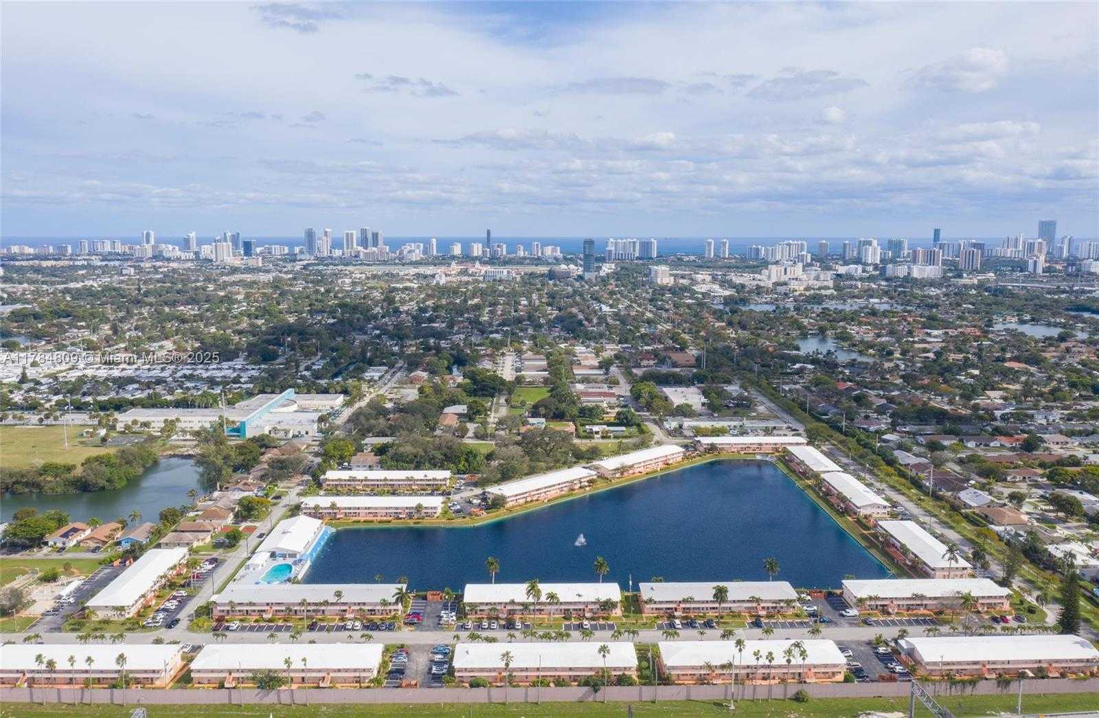 Small Image of 920 SOUTH WEST 10TH TER #12AR, Hallandale Beach Number 21