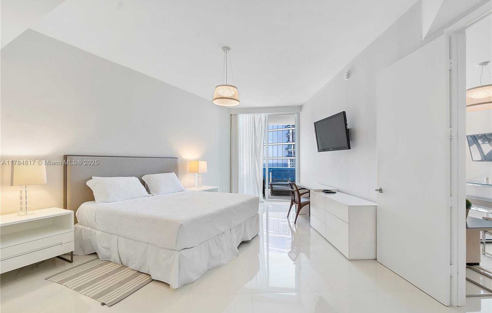 Small Image of 15811 COLLINS AVE #1707, Sunny Isles Beach Number 10