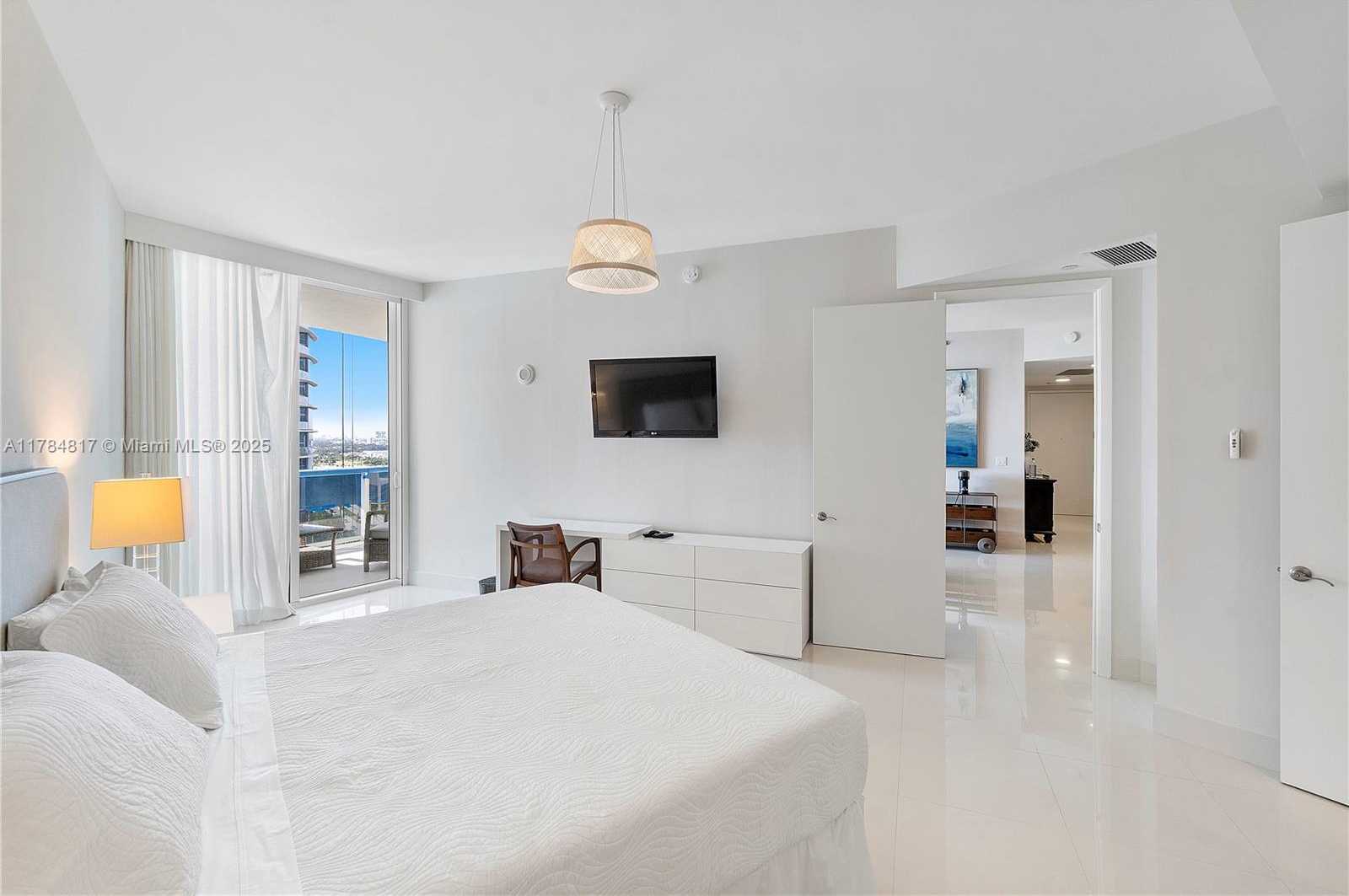 Small Image of 15811 COLLINS AVE #1707, Sunny Isles Beach Number 18