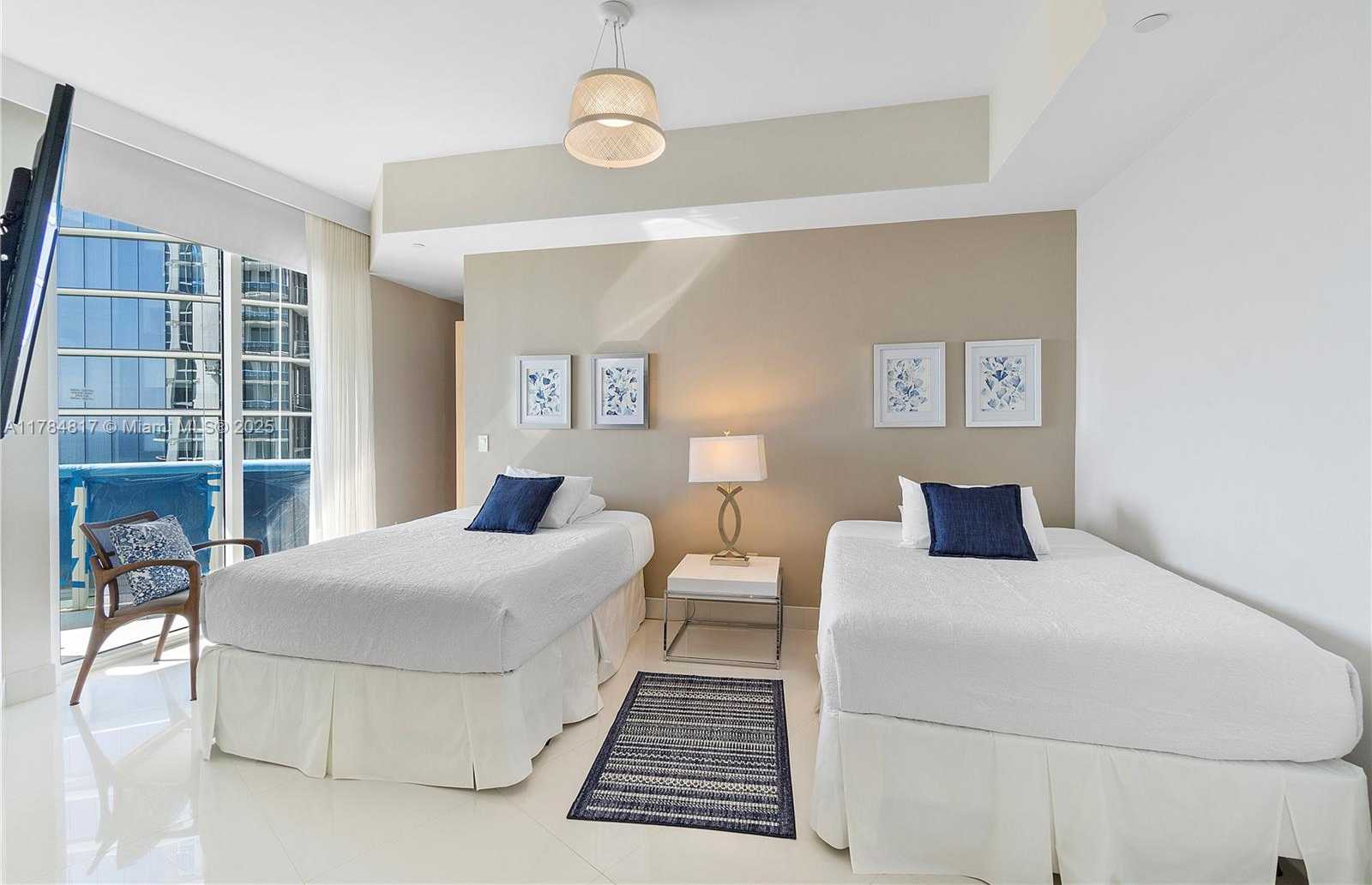 Small Image of 15811 COLLINS AVE #1707, Sunny Isles Beach Number 4