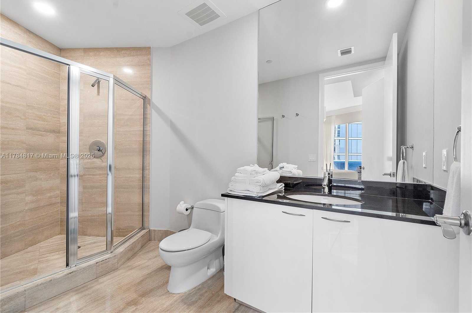 Small Image of 15811 COLLINS AVE #1707, Sunny Isles Beach Number 6