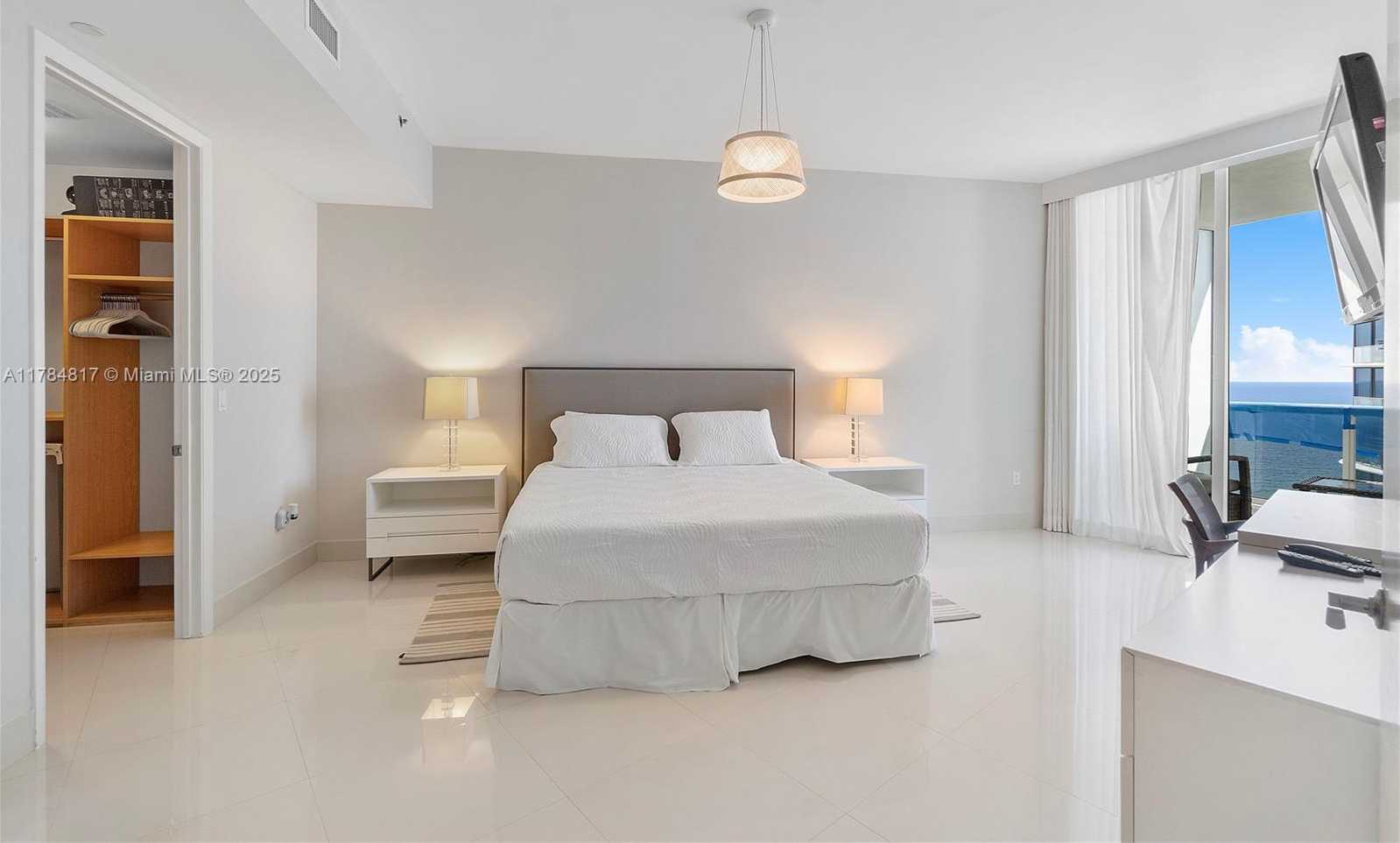 Small Image of 15811 COLLINS AVE #1707, Sunny Isles Beach Number 9