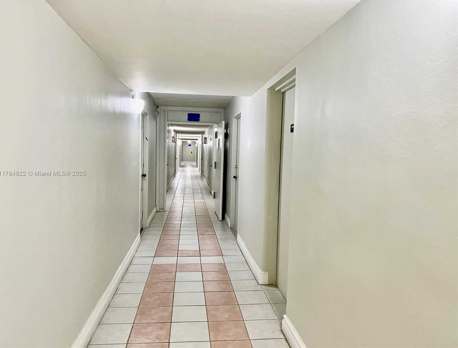 Small Image of 7135 COLLINS AVE #621, Miami Beach Number 15