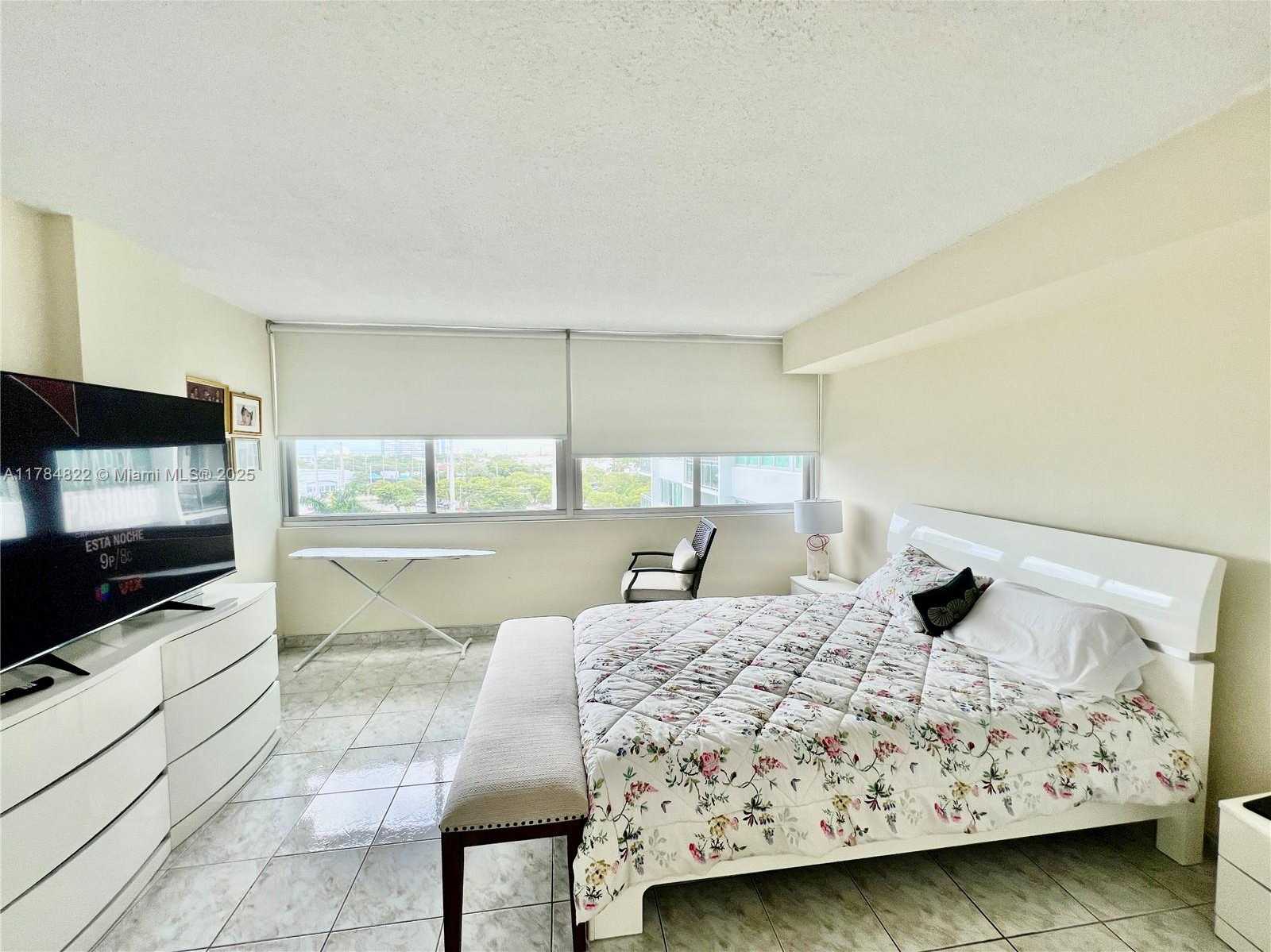 Small Image of 7135 COLLINS AVE #621, Miami Beach Number 26