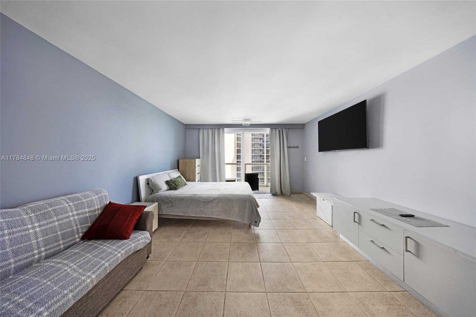 Small Image of 19201 COLLINS AVE #925, Sunny Isles Beach Number 11