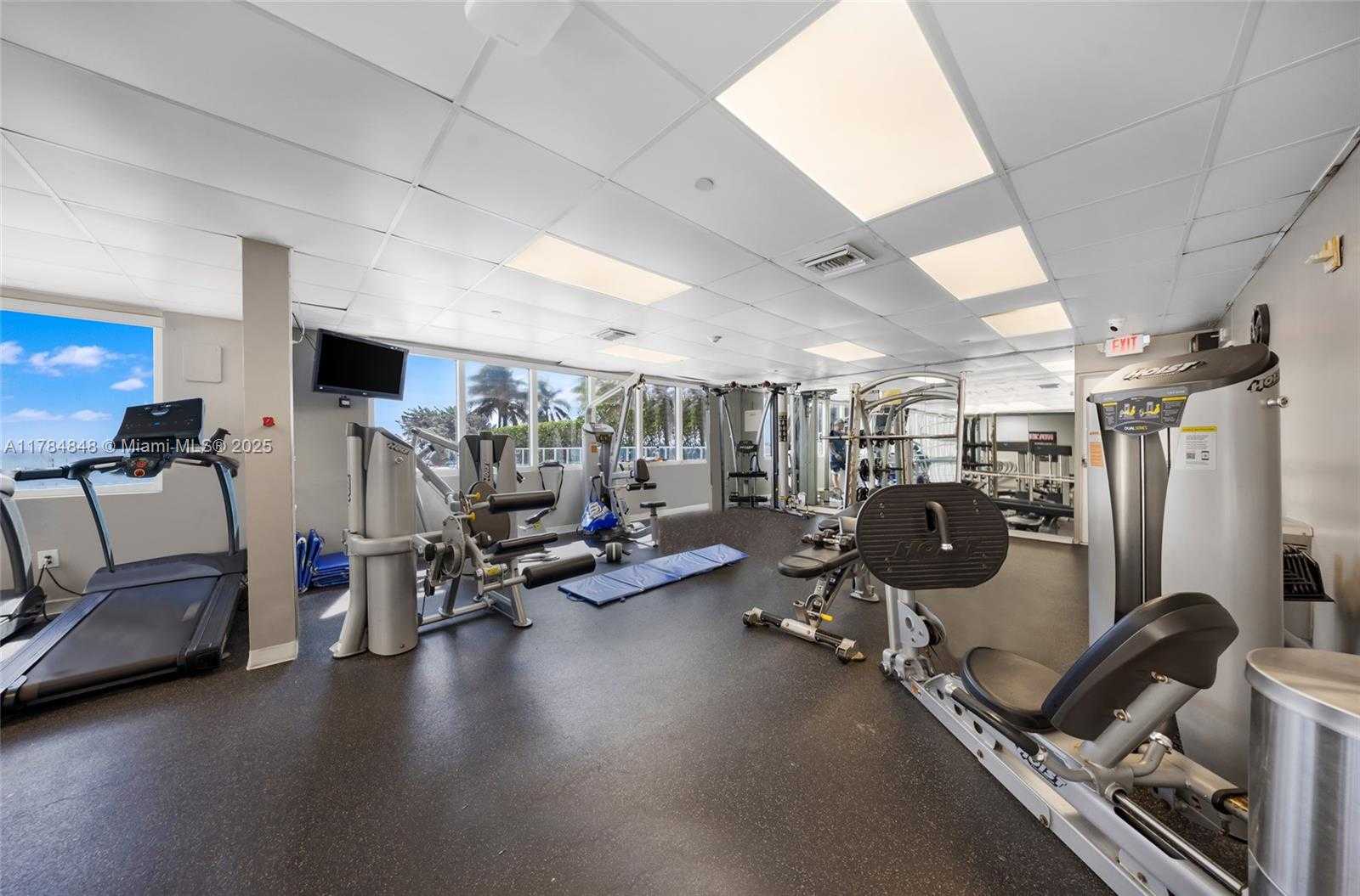 Small Image of 19201 COLLINS AVE #925, Sunny Isles Beach Number 32