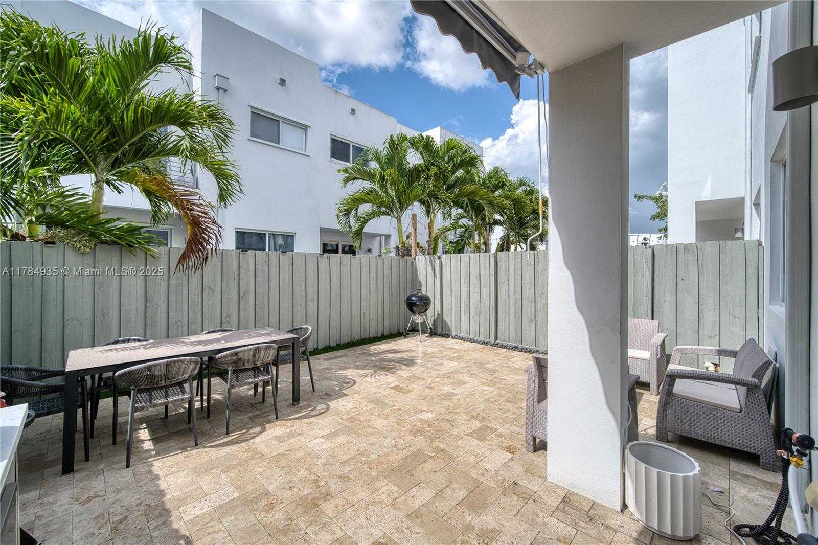 Small Image of 10240 NORTH WEST 72ND TER, Doral Number 37