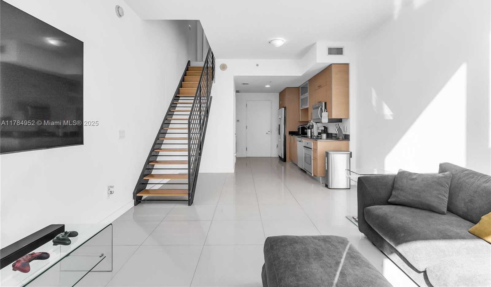Small Image of 60 SOUTH WEST 13TH ST #3416, Miami Number 11