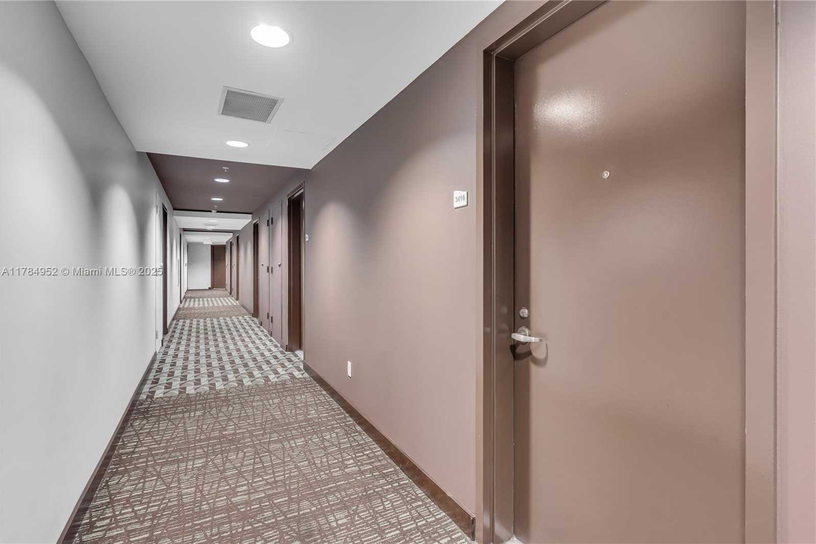 Small Image of 60 SOUTH WEST 13TH ST #3416, Miami Number 6