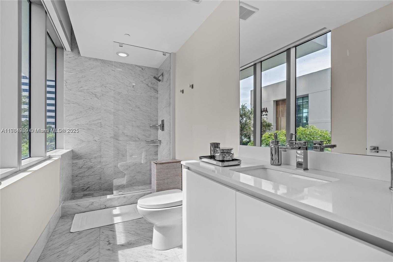 Small Image of 650 NORTH EAST 32ND ST #BH6, Miami Number 13