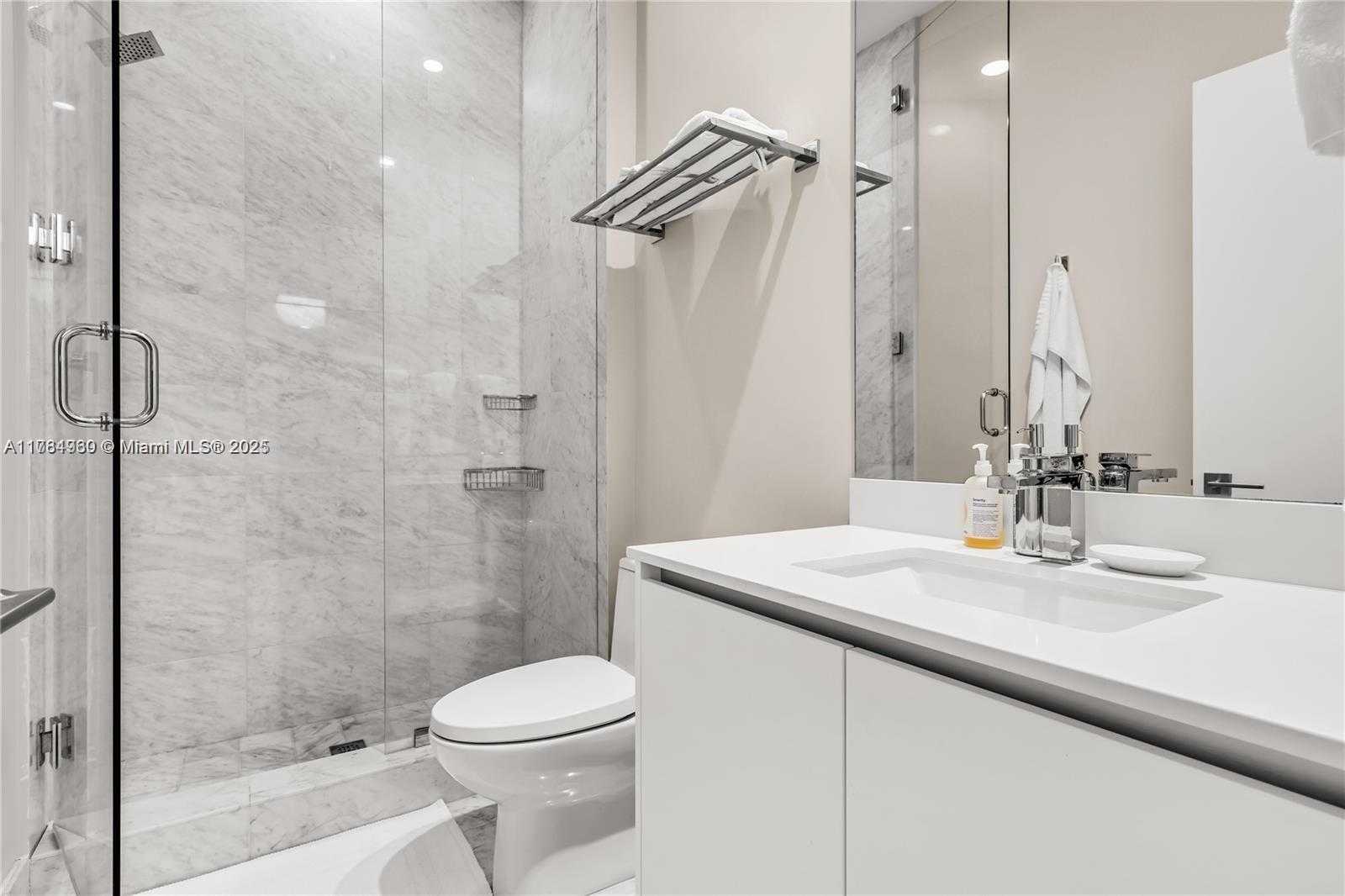 Small Image of 650 NORTH EAST 32ND ST #BH6, Miami Number 37