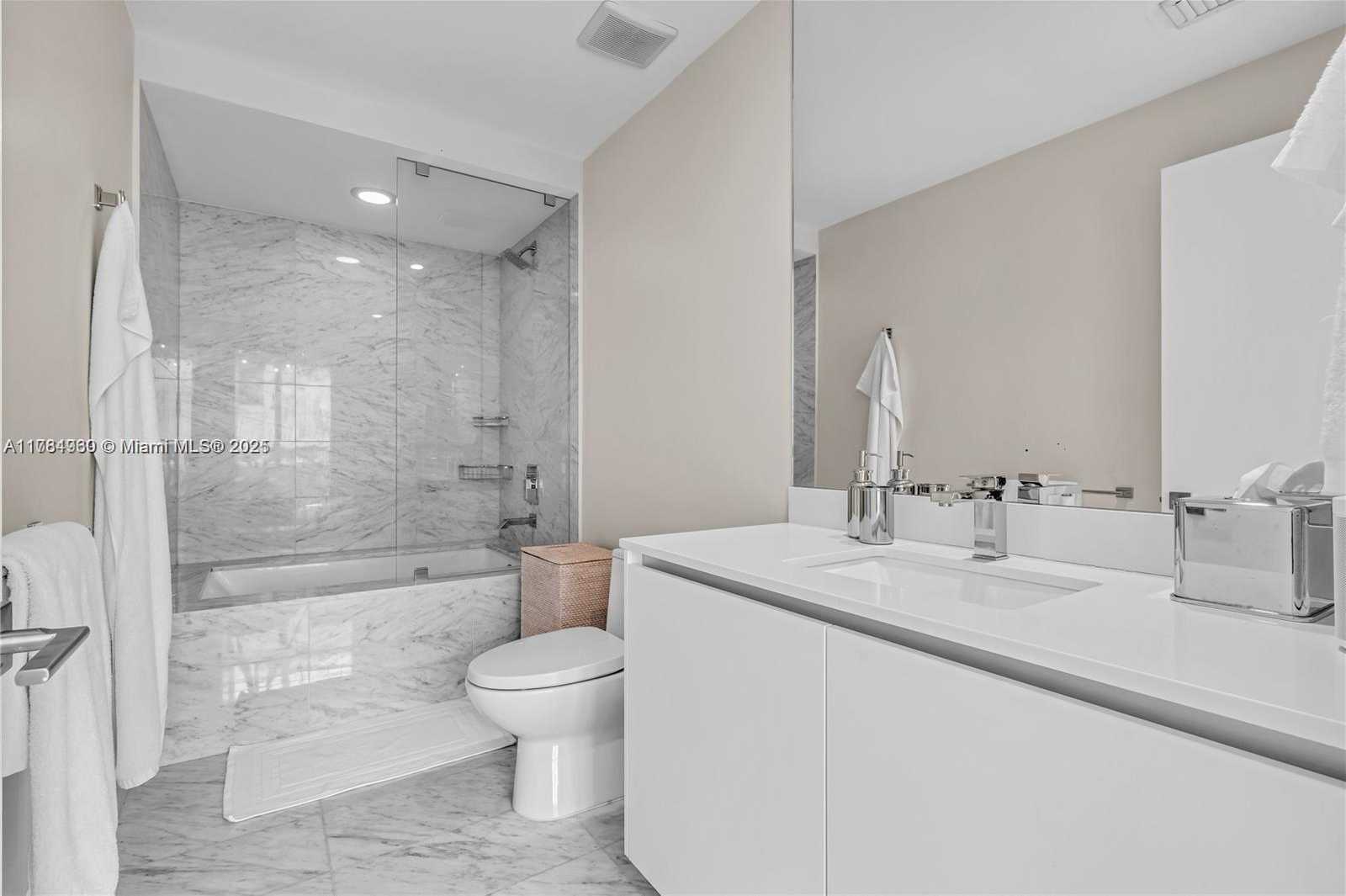 Small Image of 650 NORTH EAST 32ND ST #BH6, Miami Number 8
