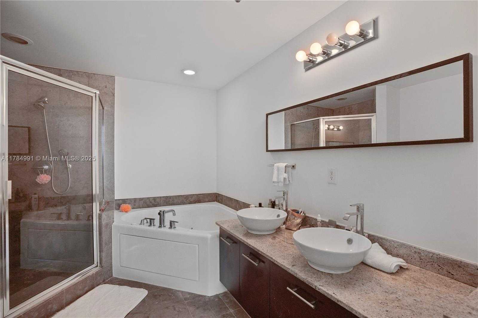 Small Image of 3029 NORTH EAST 188TH ST #408, Aventura Number 30