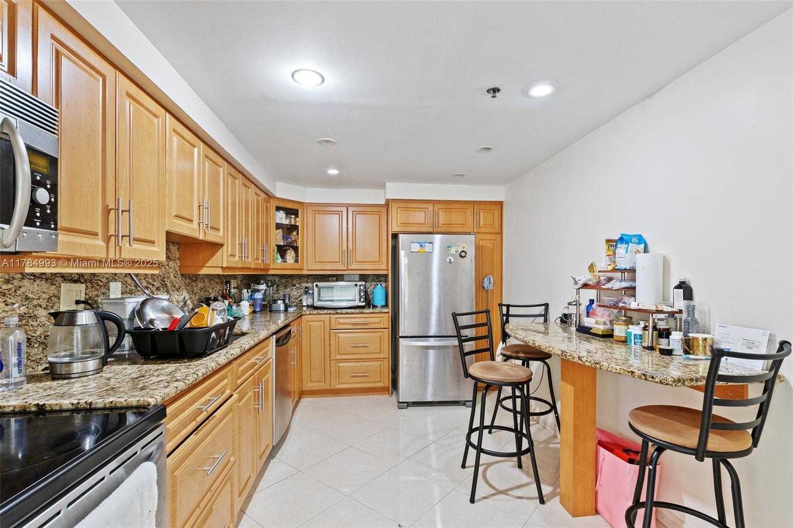 Small Image of 17600 NORTH BAY RD #N701, Sunny Isles Beach Number 14