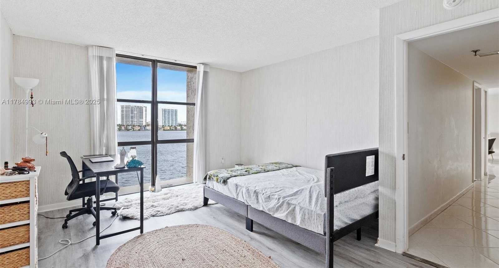 Small Image of 17600 NORTH BAY RD #N701, Sunny Isles Beach Number 21