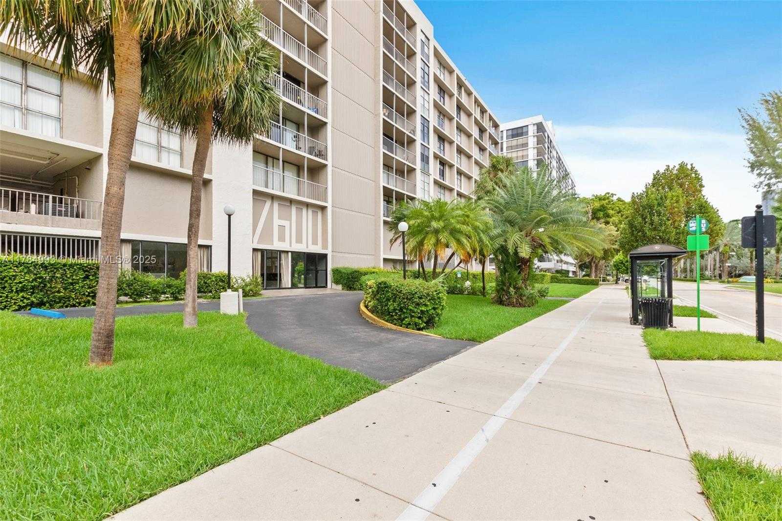 Small Image of 17600 NORTH BAY RD #N701, Sunny Isles Beach Number 26