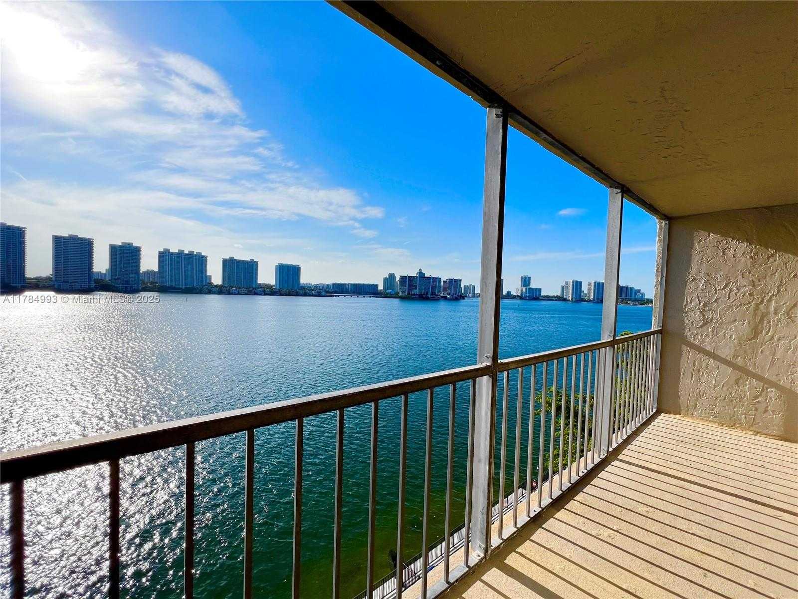 Small Image of 17600 NORTH BAY RD #N701, Sunny Isles Beach Number 6