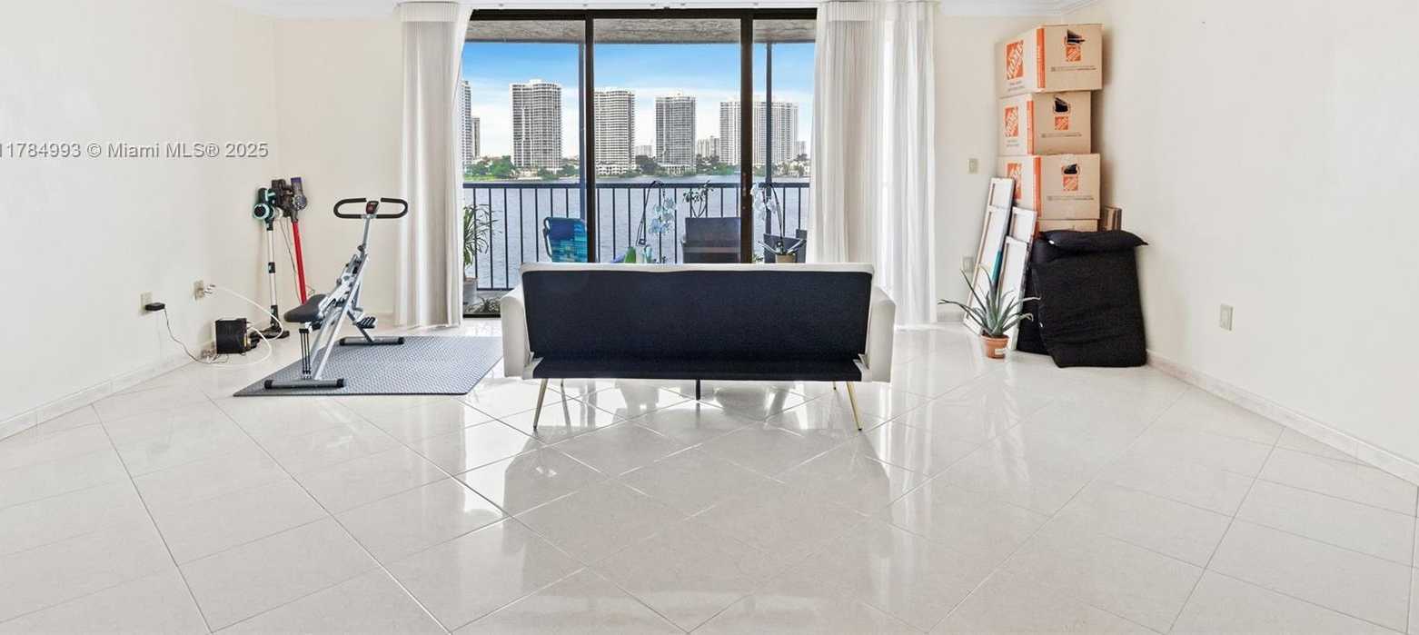 Small Image of 17600 NORTH BAY RD #N701, Sunny Isles Beach Number 9