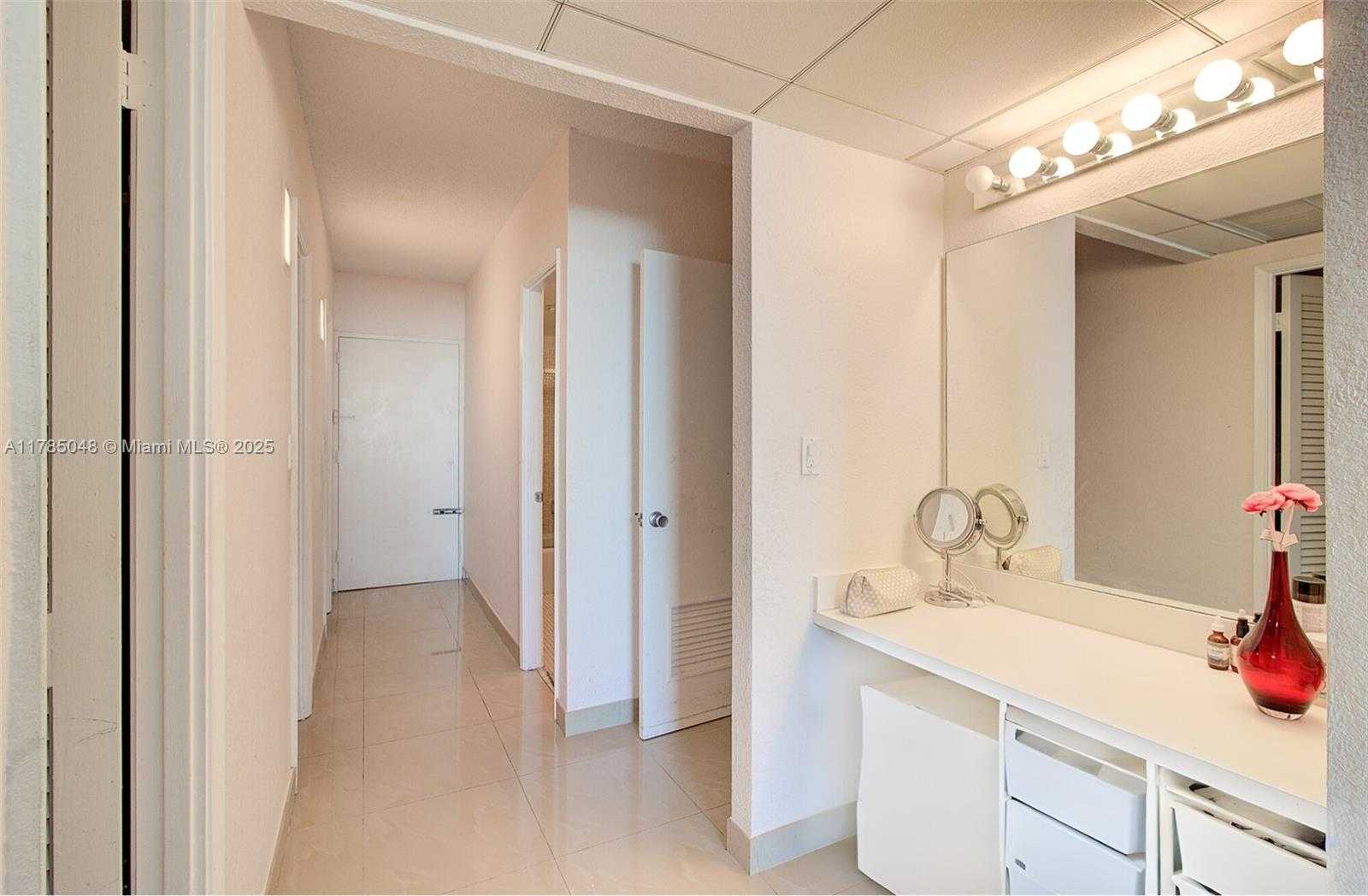 Small Image of 19380 COLLINS AVE #1002, Sunny Isles Beach Number 15