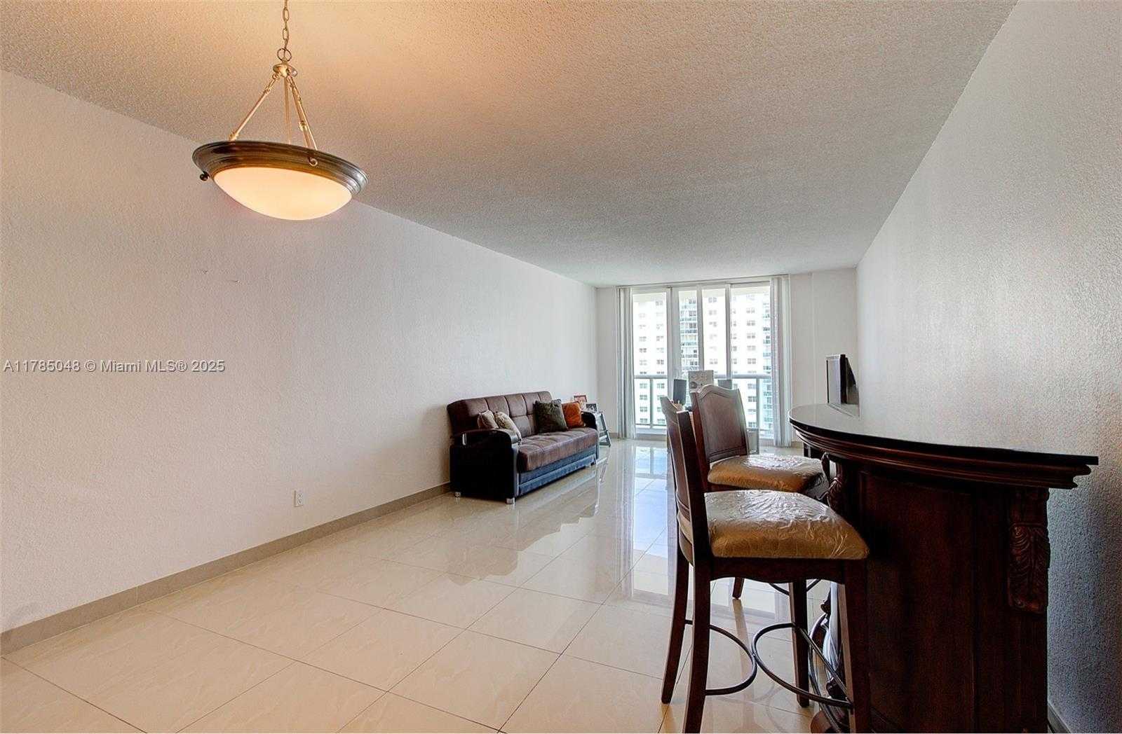 Small Image of 19380 COLLINS AVE #1002, Sunny Isles Beach Number 6