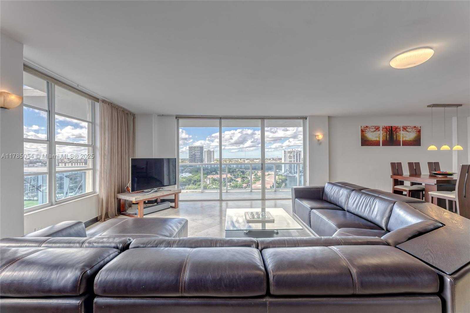Small Image of 3800 SOUTH OCEAN DRIVE #1606, Hollywood Number 15