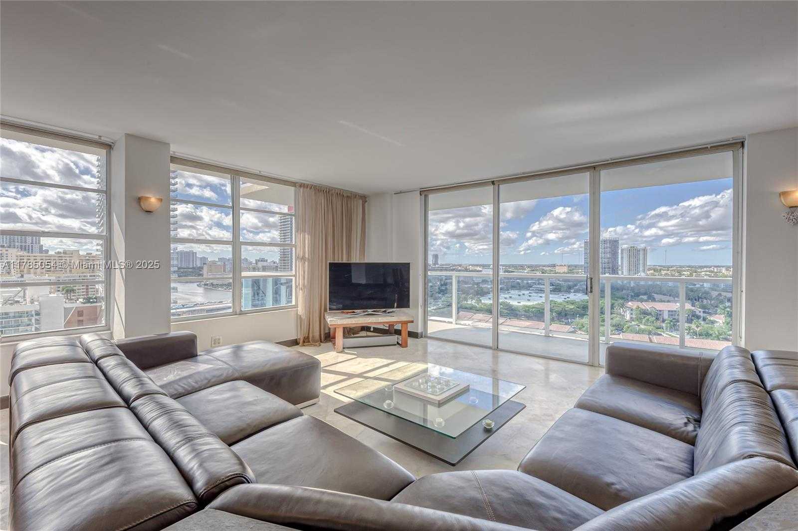 Small Image of 3800 SOUTH OCEAN DRIVE #1606, Hollywood Number 18