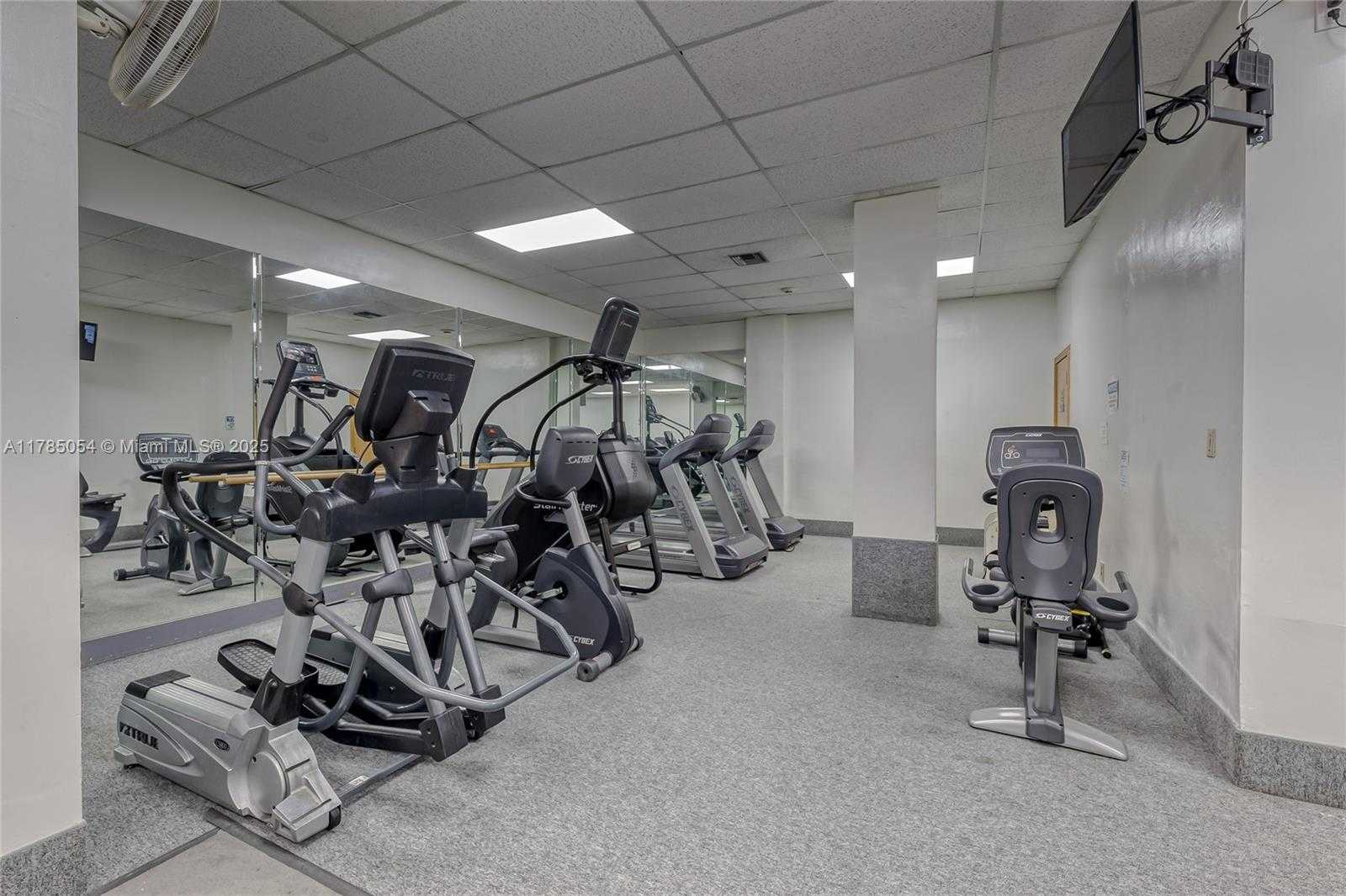 Small Image of 3800 SOUTH OCEAN DRIVE #1606, Hollywood Number 29