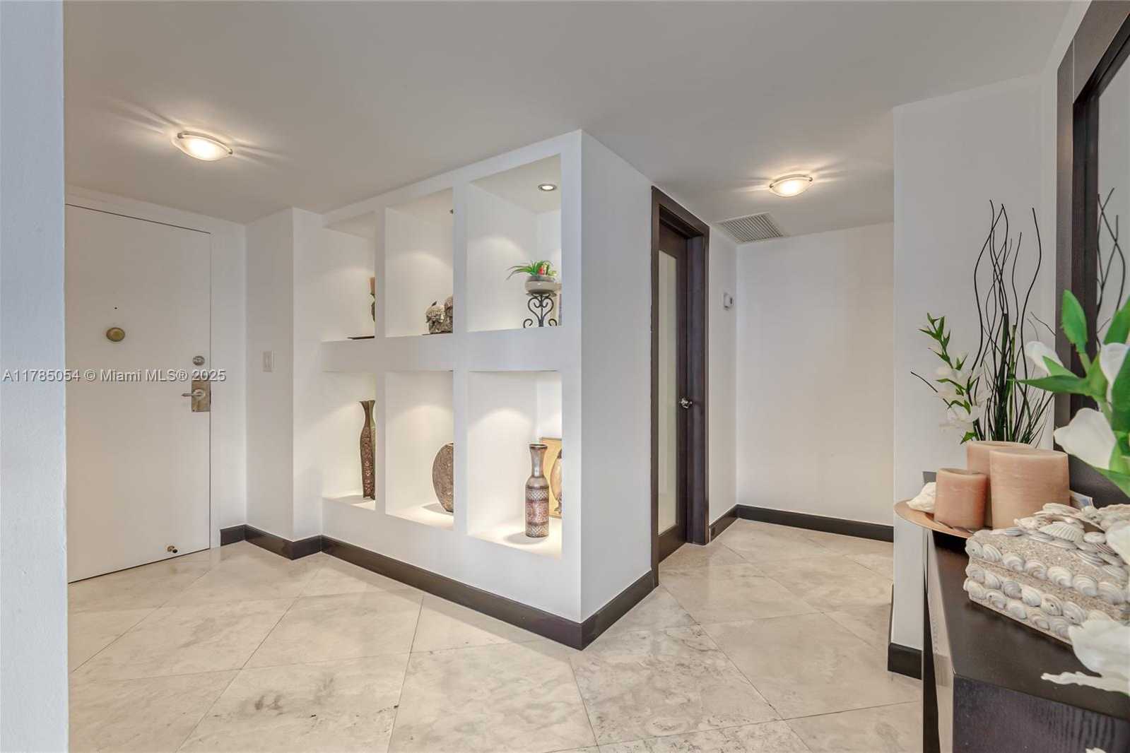 Small Image of 3800 SOUTH OCEAN DRIVE #1606, Hollywood Number 5