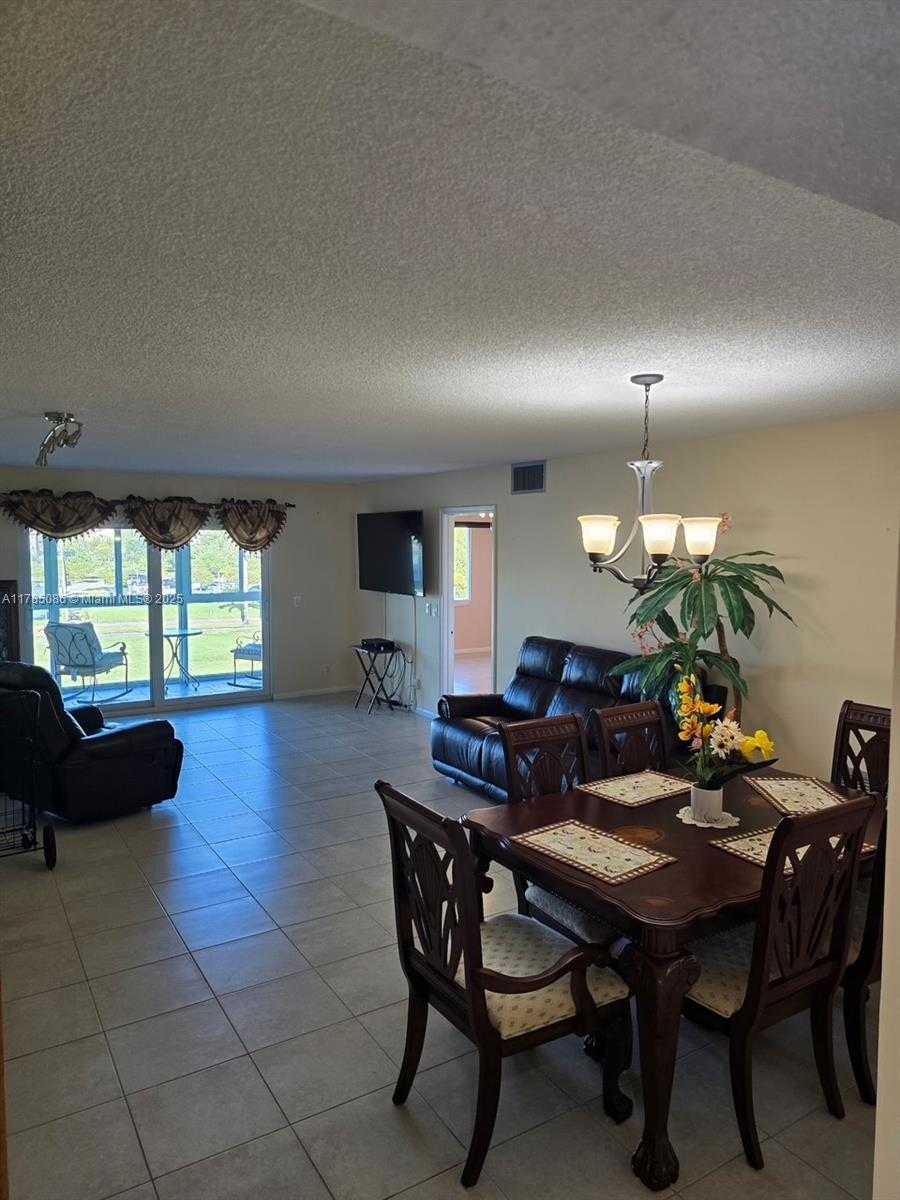 Small Image of 901 SOUTH WEST 128TH TER #407A, Pembroke Pines Number 4