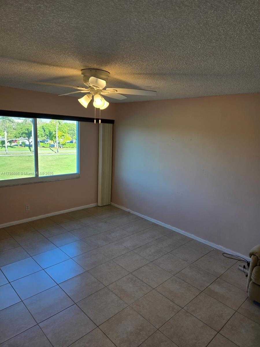 Small Image of 901 SOUTH WEST 128TH TER #407A, Pembroke Pines Number 6