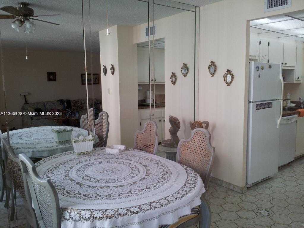 Small Image of 250 174TH ST #706, Sunny Isles Beach Number 11