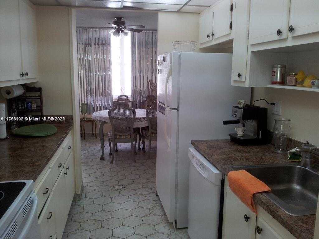Small Image of 250 174TH ST #706, Sunny Isles Beach Number 3