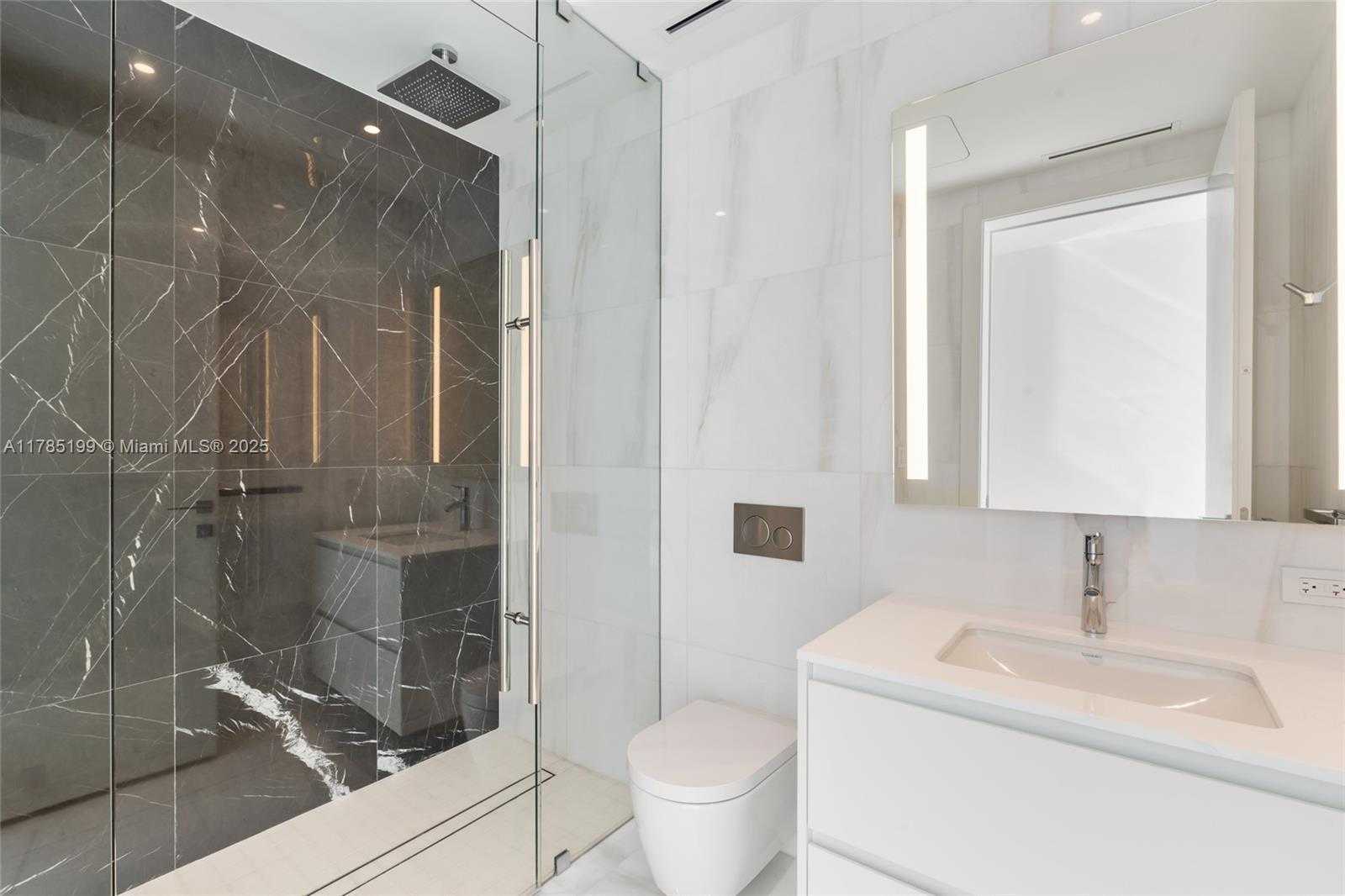 Small Image of 300 BISCAYNE BLVD WAY #4207, Miami Number 23
