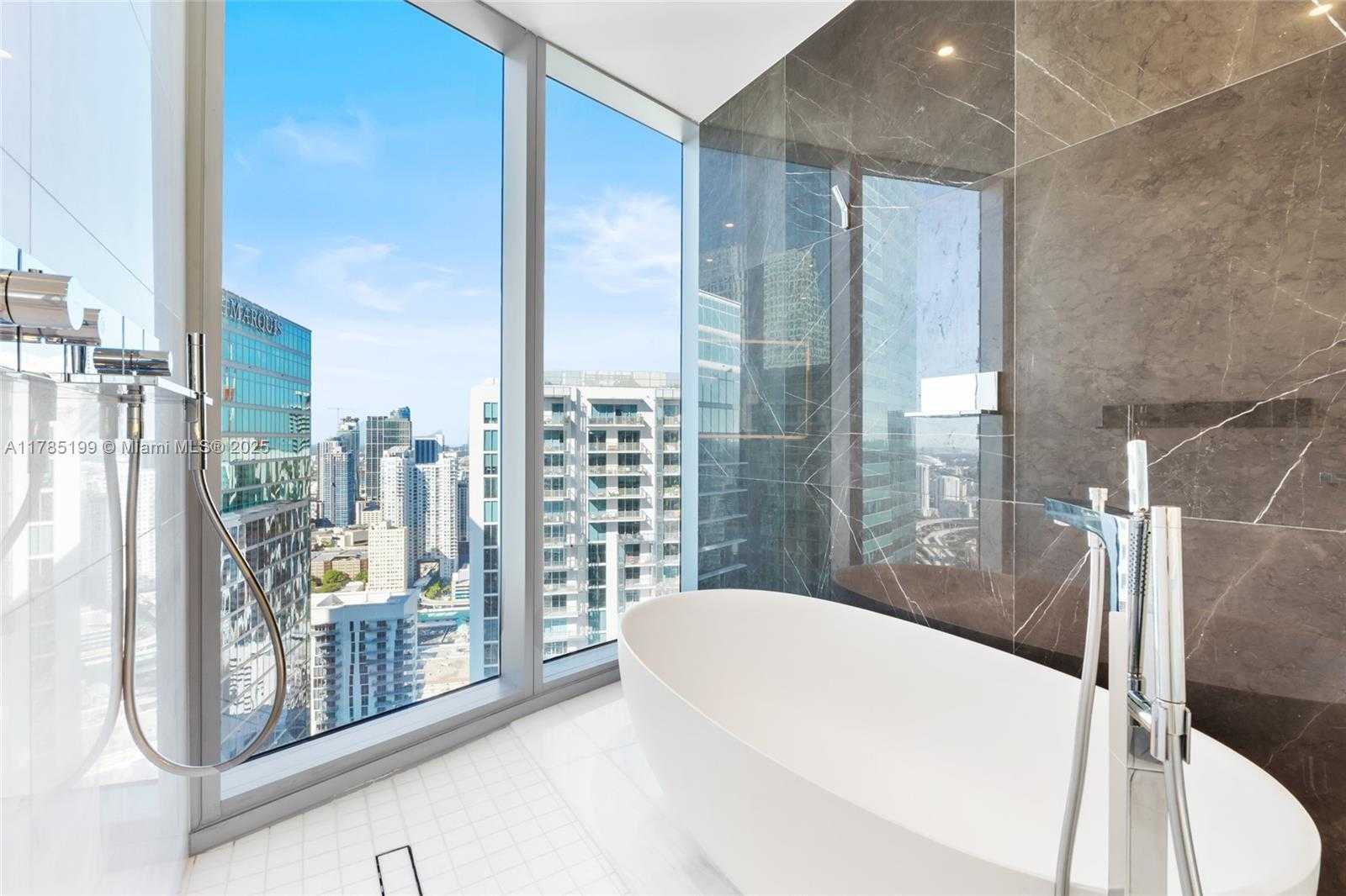 Small Image of 300 BISCAYNE BLVD WAY #4207, Miami Number 38