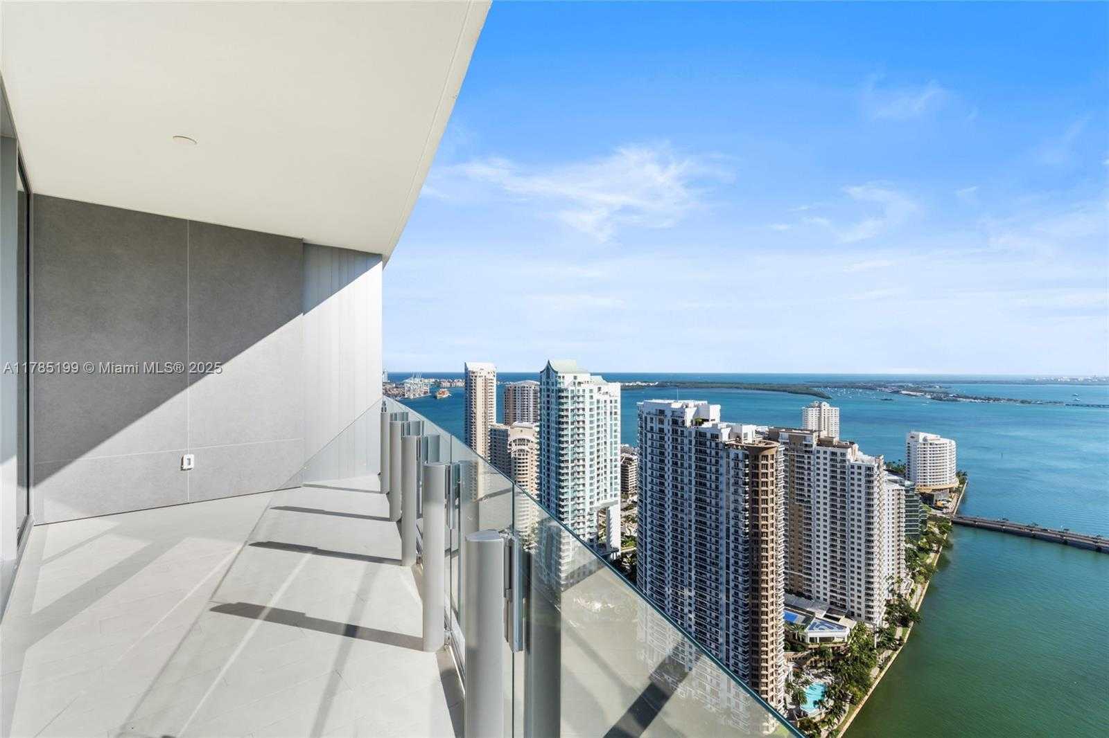 Small Image of 300 BISCAYNE BLVD WAY #4207, Miami Number 45