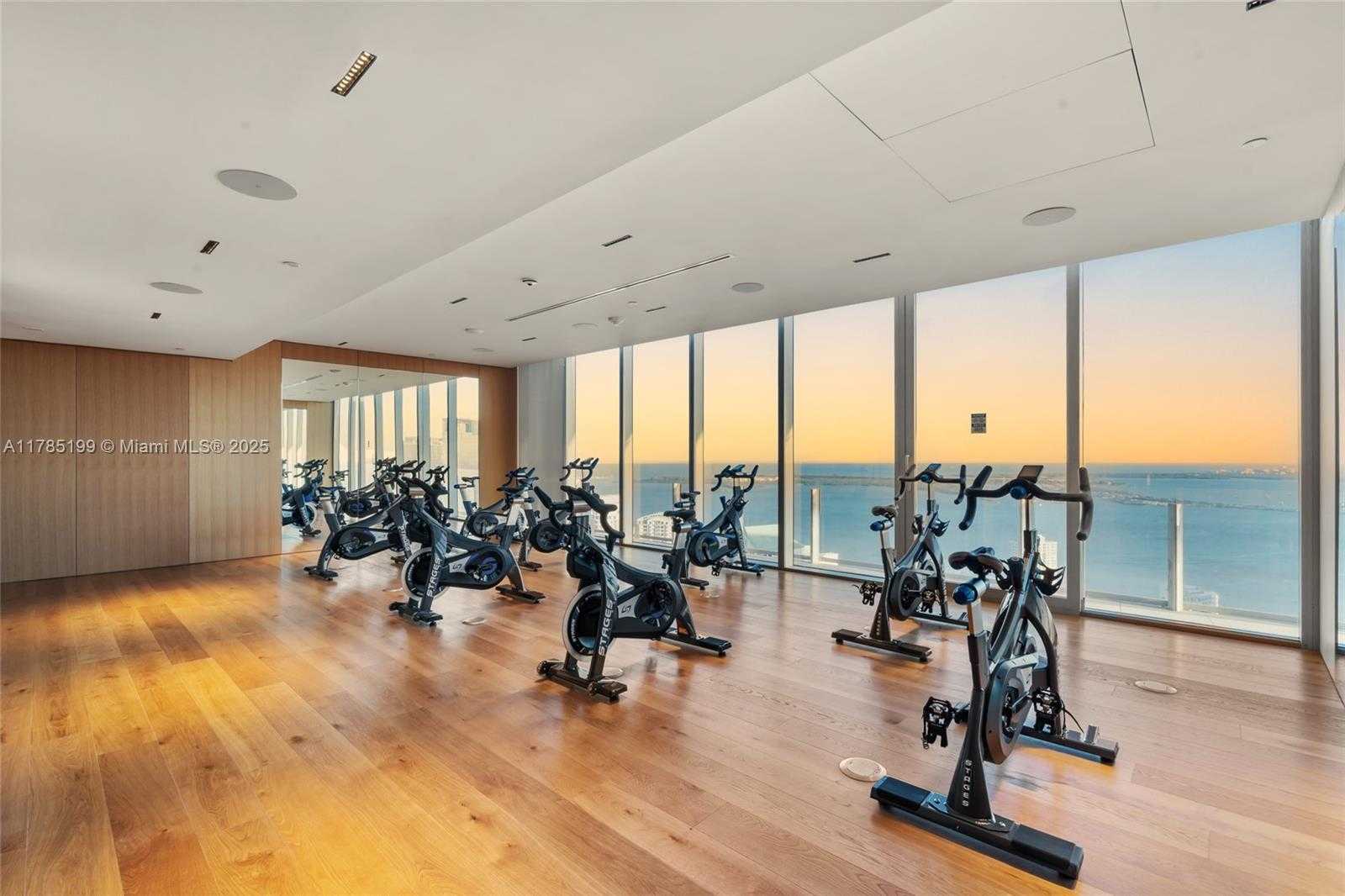 Small Image of 300 BISCAYNE BLVD WAY #4207, Miami Number 51
