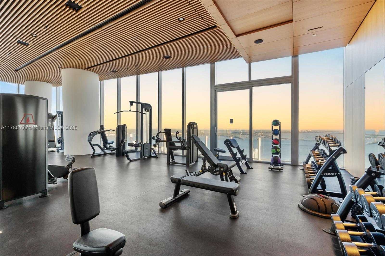 Small Image of 300 BISCAYNE BLVD WAY #4207, Miami Number 53