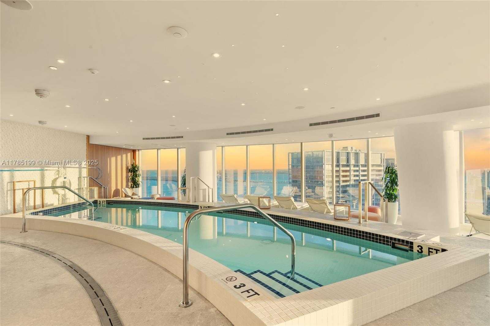 Small Image of 300 BISCAYNE BLVD WAY #4207, Miami Number 59