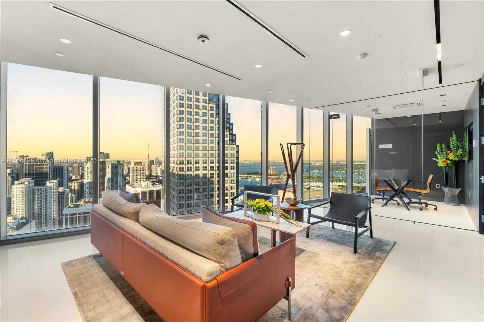Small Image of 300 BISCAYNE BLVD WAY #4207, Miami Number 60