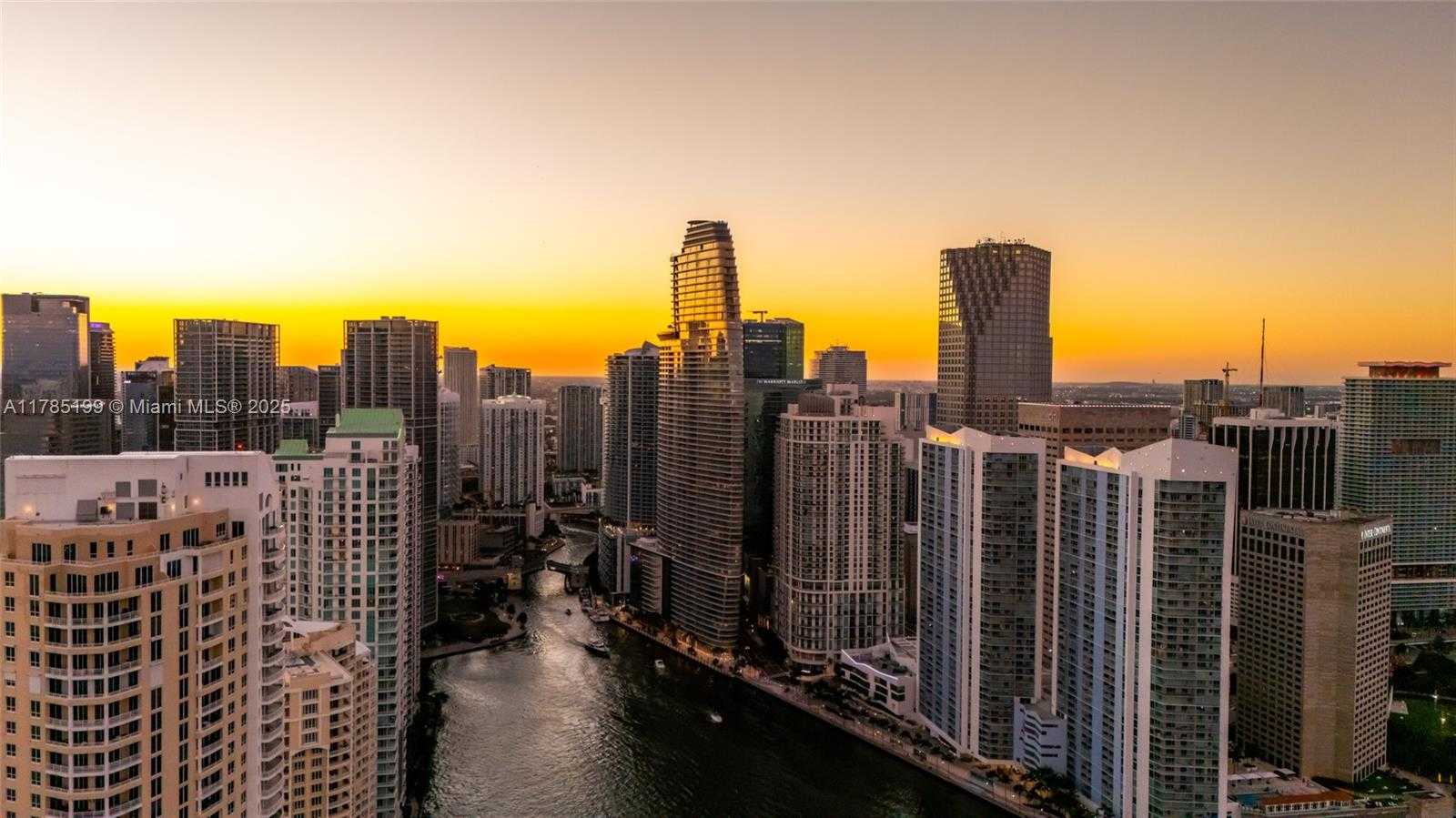 Small Image of 300 BISCAYNE BLVD WAY #4207, Miami Number 62