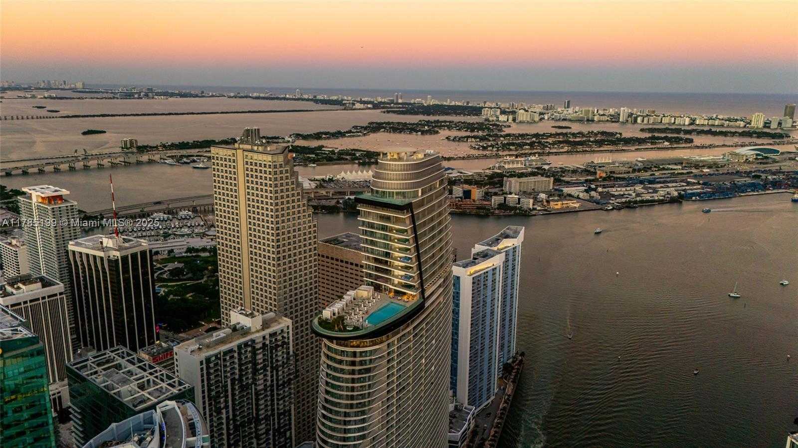 Small Image of 300 BISCAYNE BLVD WAY #4207, Miami Number 64