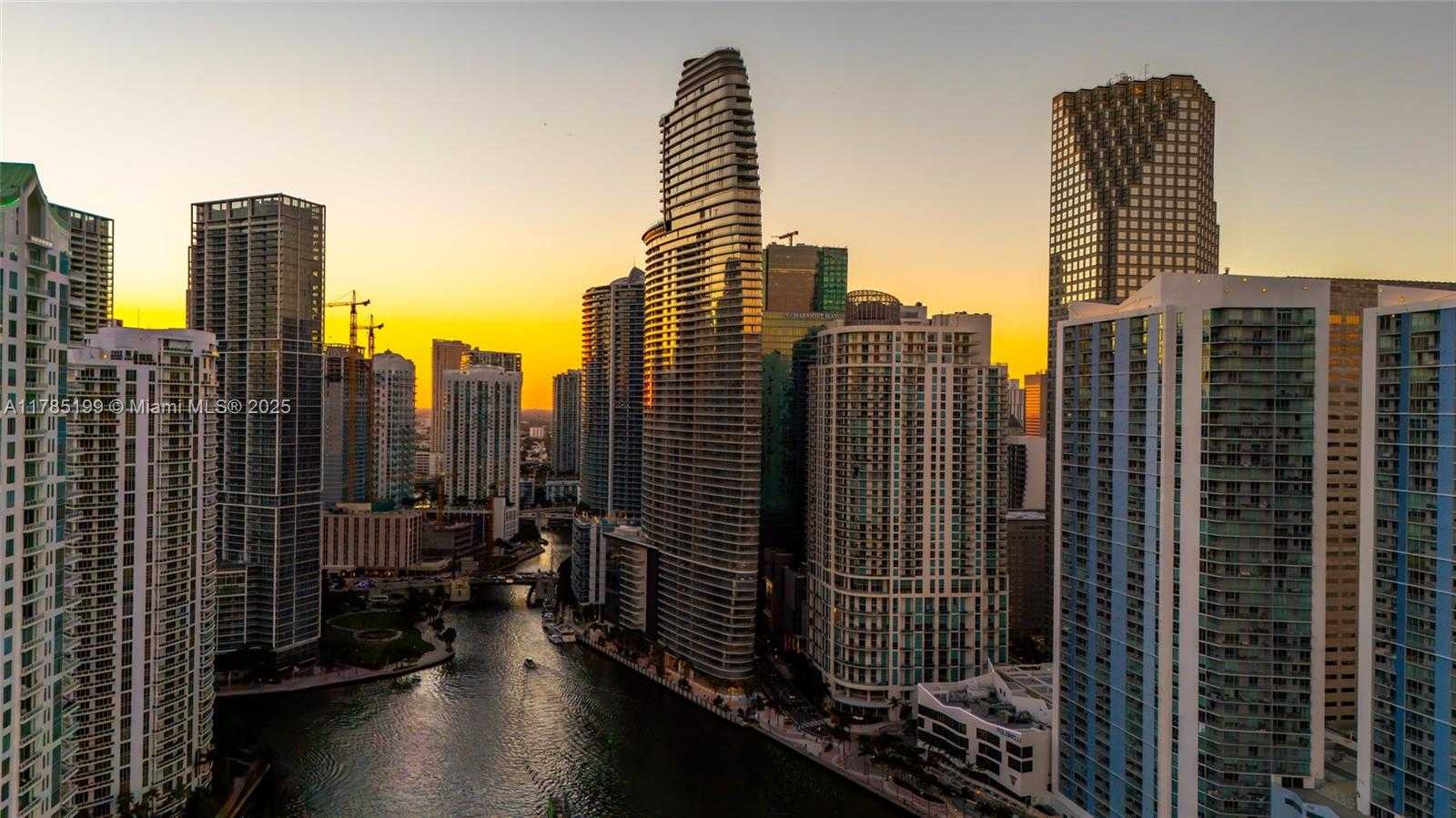 Small Image of 300 BISCAYNE BLVD WAY #4207, Miami Number 65
