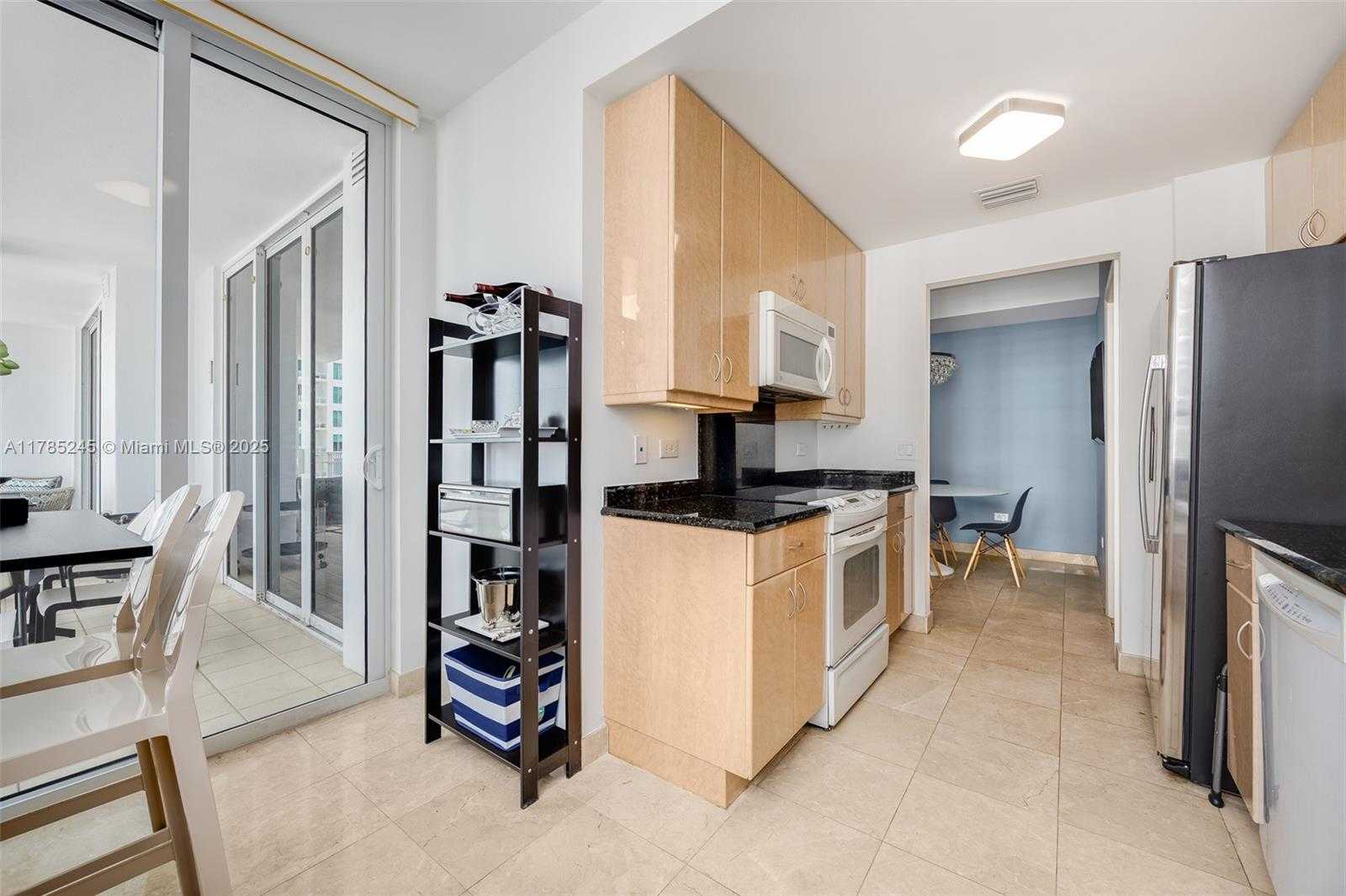 Small Image of 801 BRICKELL KEY BLVD #3010, Miami Number 11
