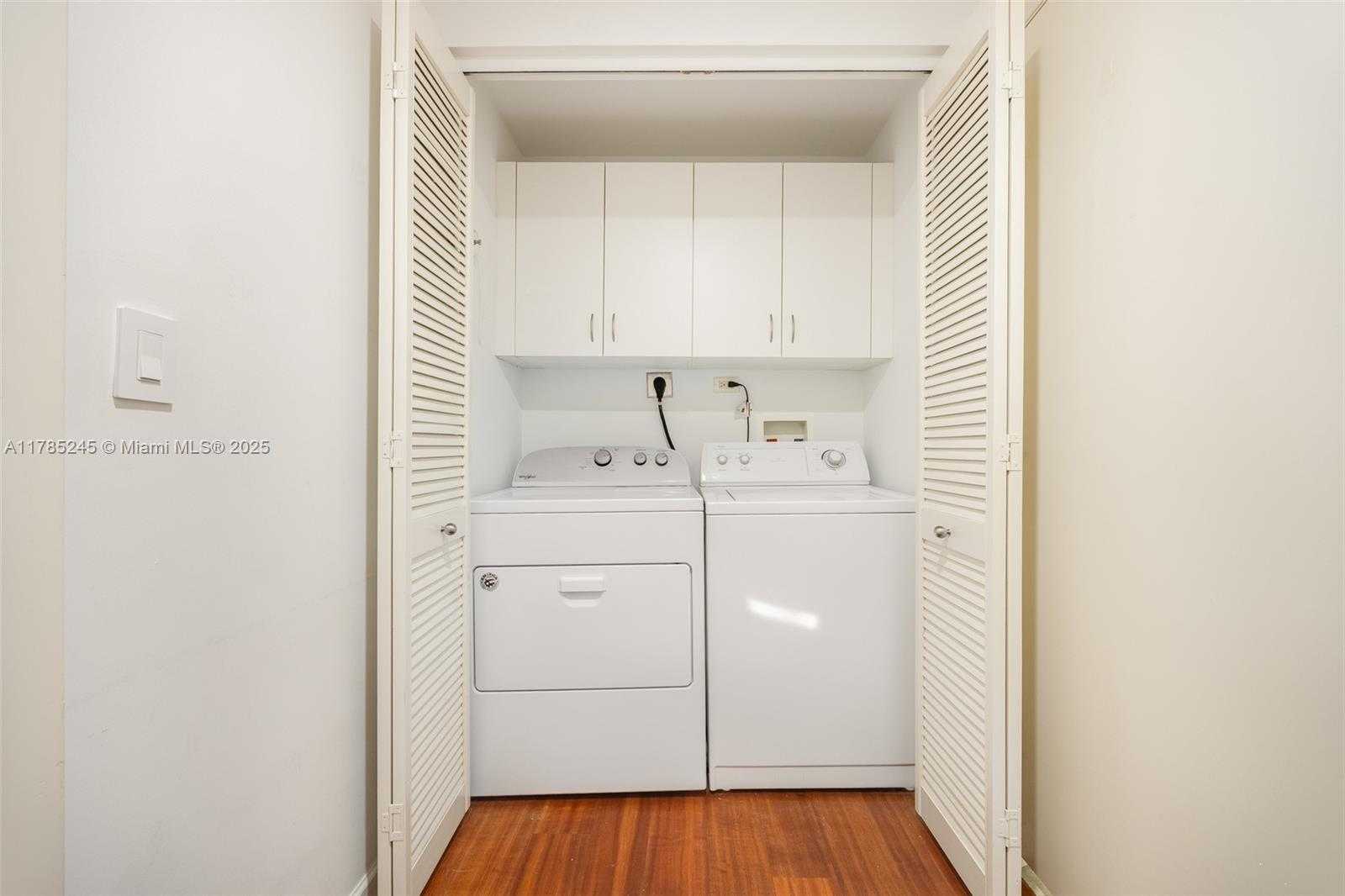 Small Image of 801 BRICKELL KEY BLVD #3010, Miami Number 13