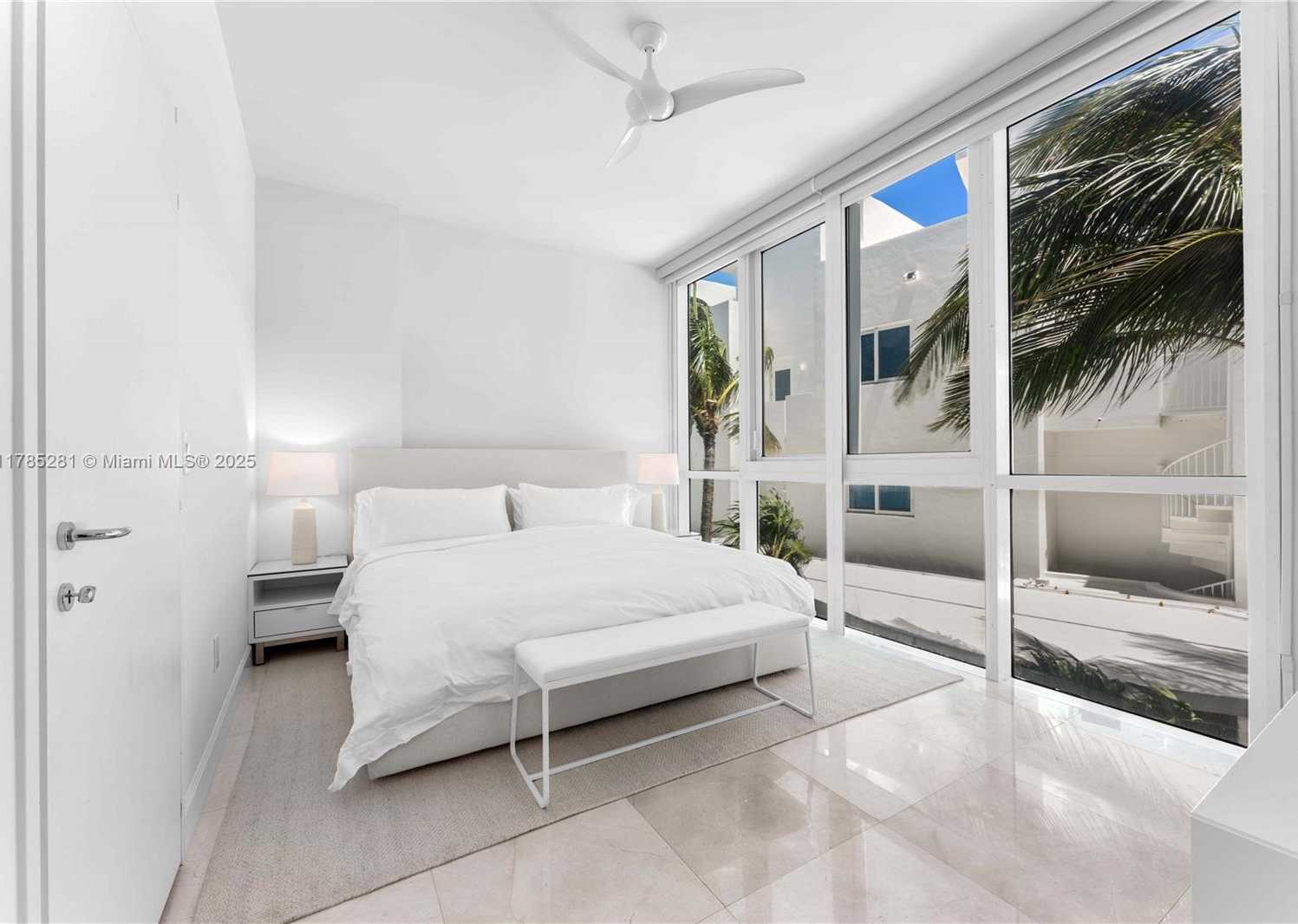 Small Image of 50 SOUTH POINTE DRIVE #501, Miami Beach Number 10