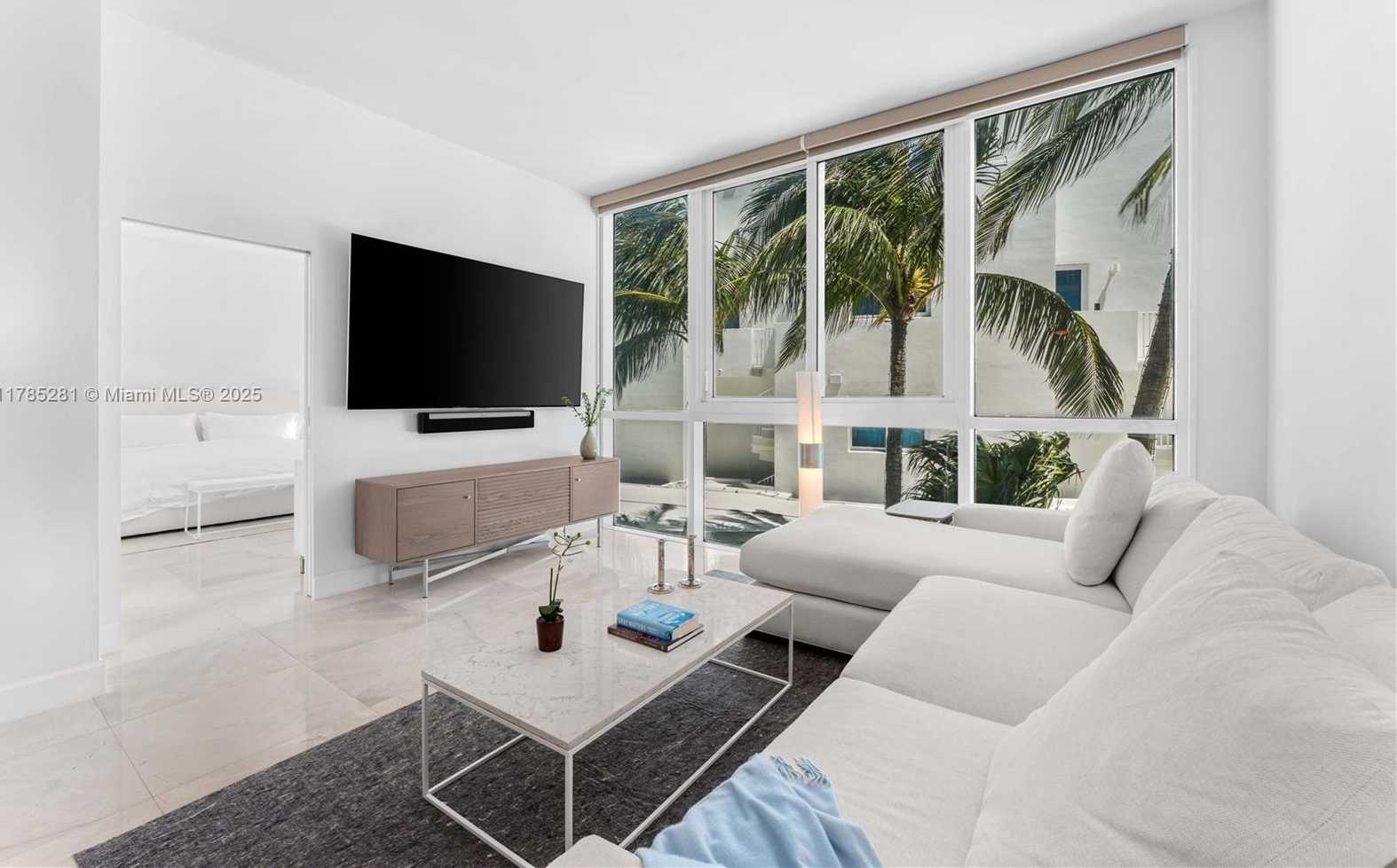 Small Image of 50 SOUTH POINTE DRIVE #501, Miami Beach Number 2