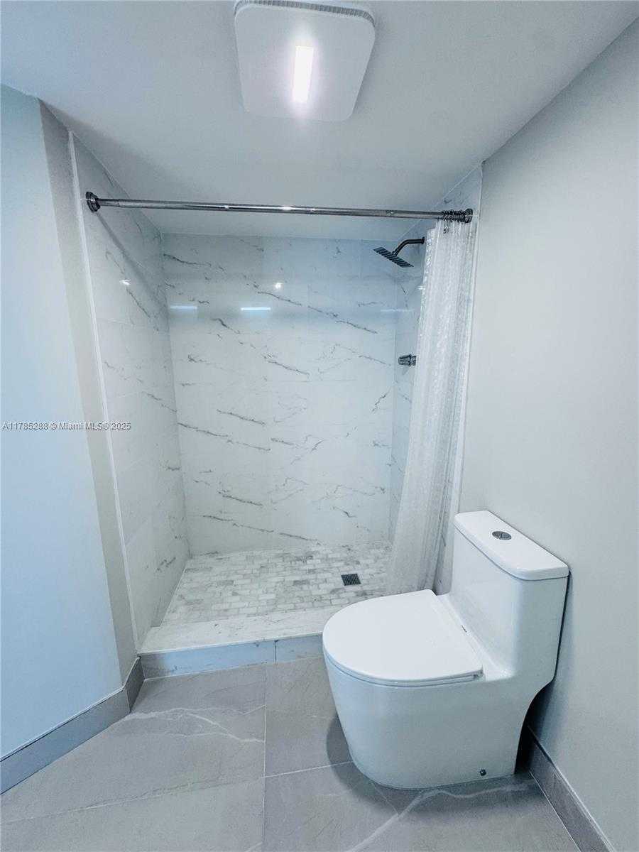 Small Image of 1750 NORTH EAST 191ST ST #725-4, Miami Number 23