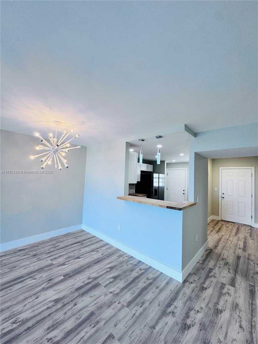 Small Image of 1750 NORTH EAST 191ST ST #725-4, Miami Number 6