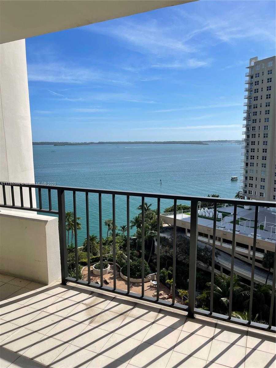 Small Image of 520 BRICKELL KEY DR #A1211, Miami Number 4